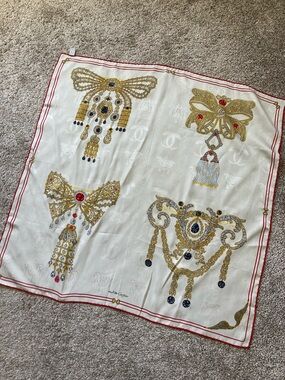 Cartier Vintage Silk Scarf Belle Epoque Brooches print 80s 90s Foulard Square